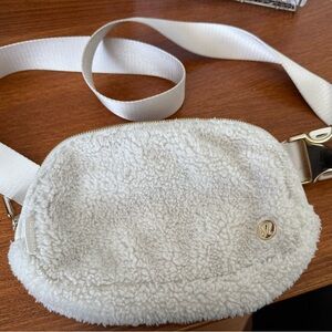 lululemon athletica White Sherpa Belt cross body Bag